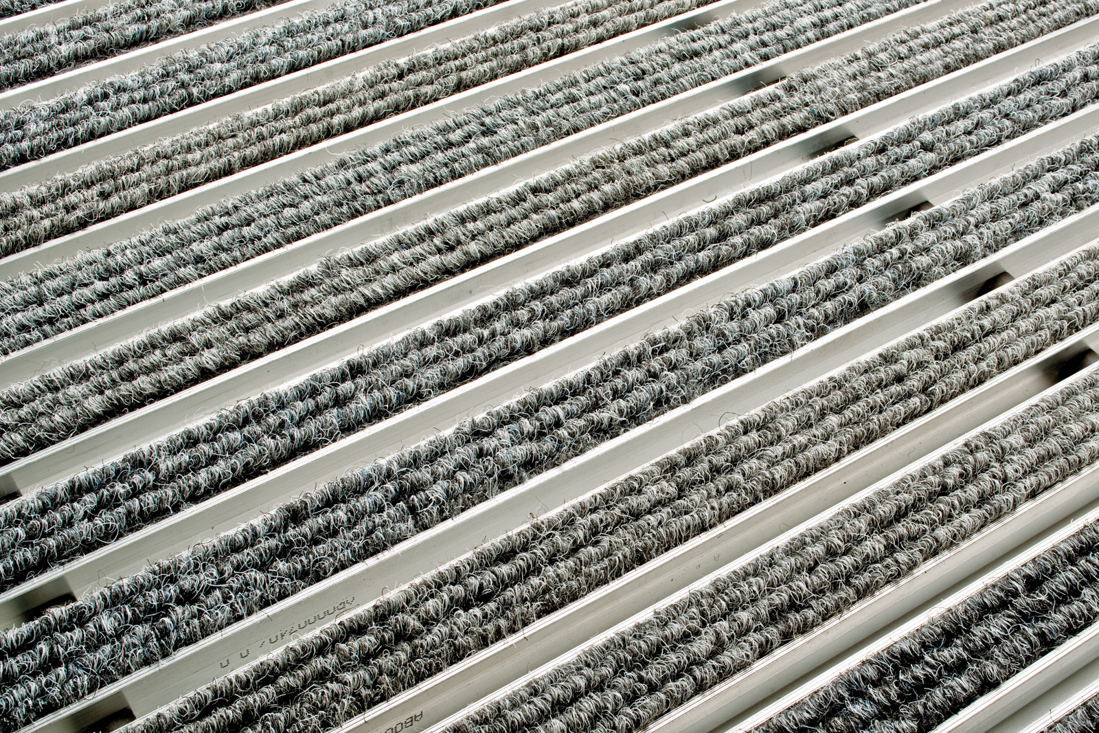 GROTELĖS BATŲ VALYMUI DESIGN75X50 3005509
